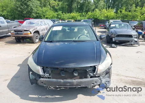 2008 Honda Accord Lxp z USA, uszkodzony, nr VIN 1HGCP26418A101022